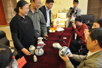 首届中国（武汉）文化旅游博览会艺术品拍卖活动盛大开幕，天涯艺术1305期助力文化艺术交流